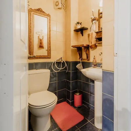 Villa Artistic Home- 250yr Old Traditional *
